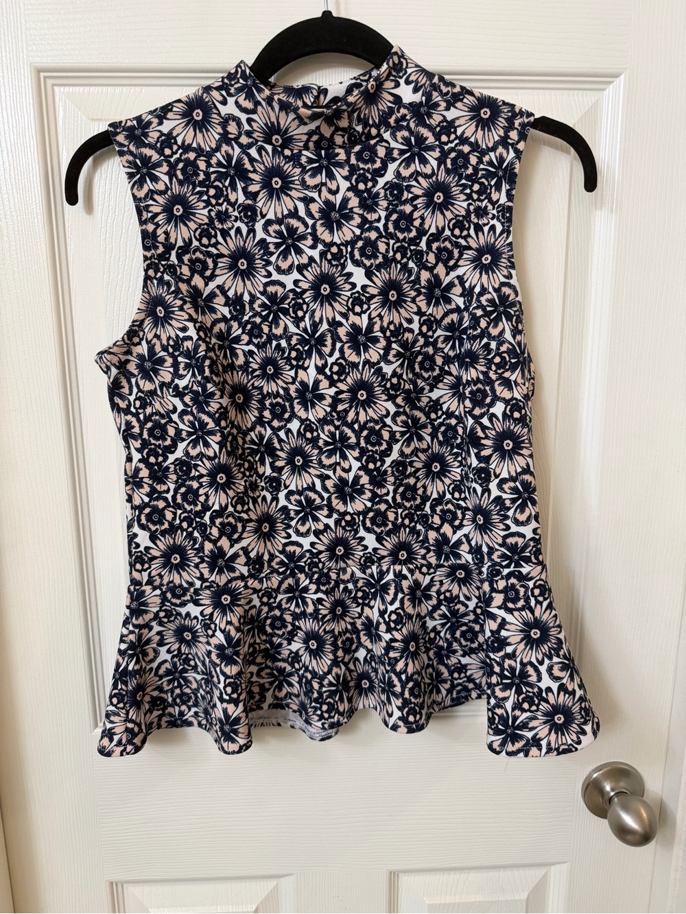 Banana Republic Floral Navy and Cream Sleeveless Peplum Tank